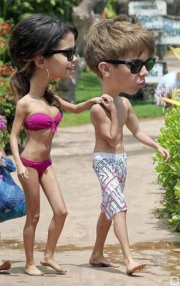 Funny Justin & Selena Photos